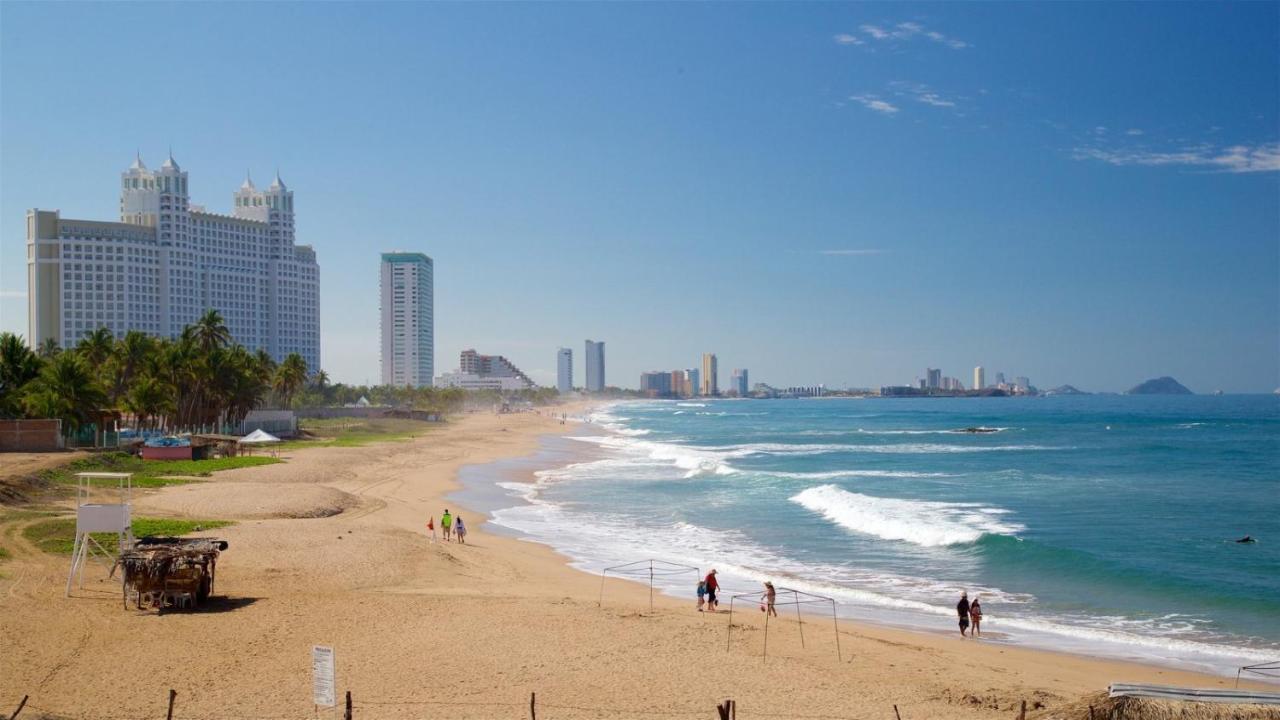 Brujas Tower Beach Resort Mazatlan Exterior photo