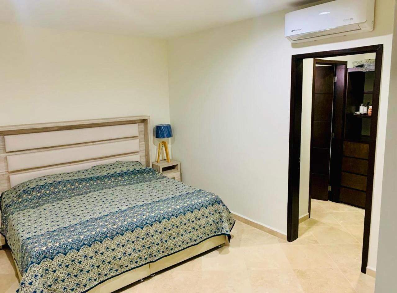 Brujas Tower Beach Resort Mazatlan Room photo