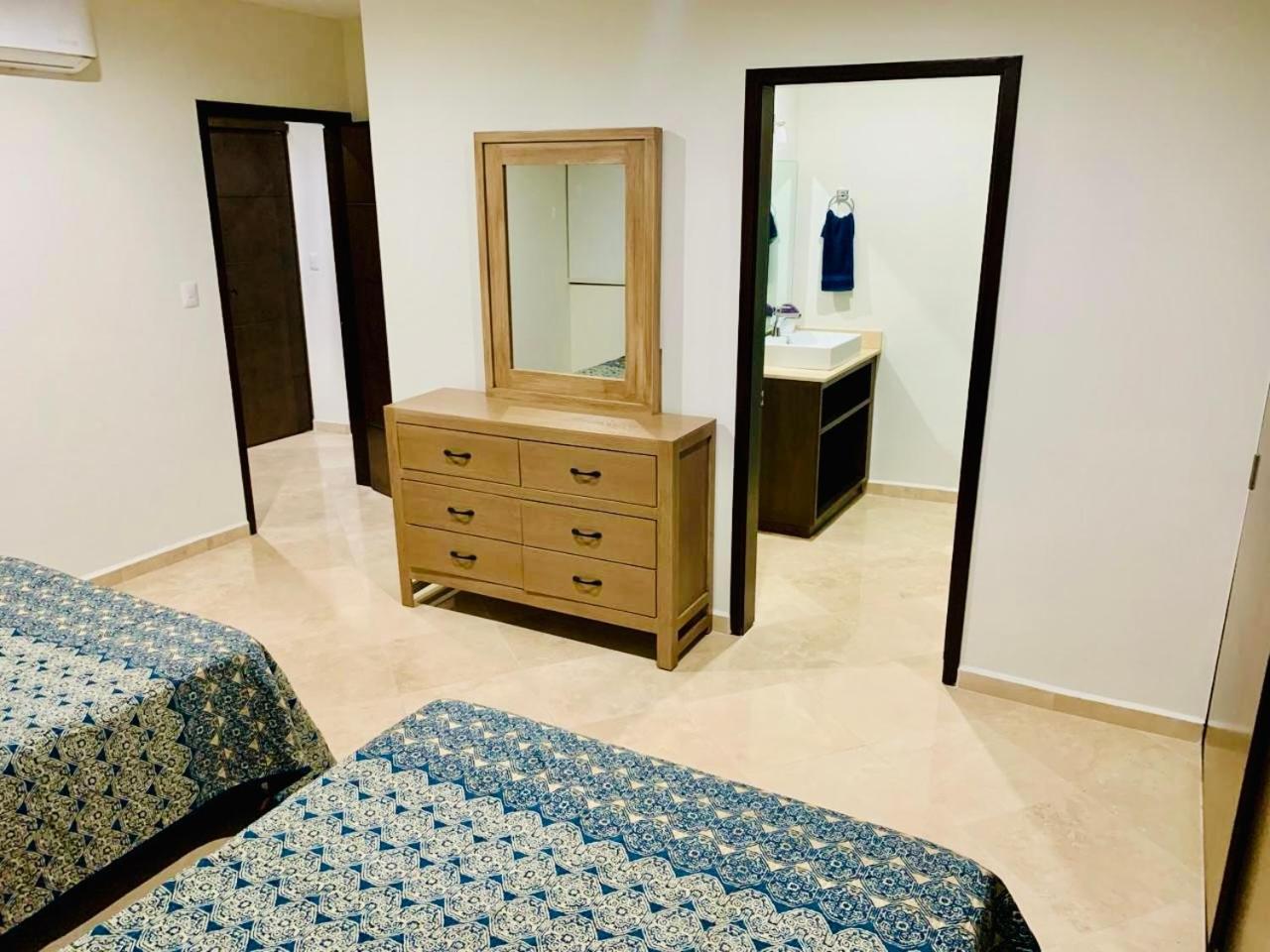 Brujas Tower Beach Resort Mazatlan Room photo