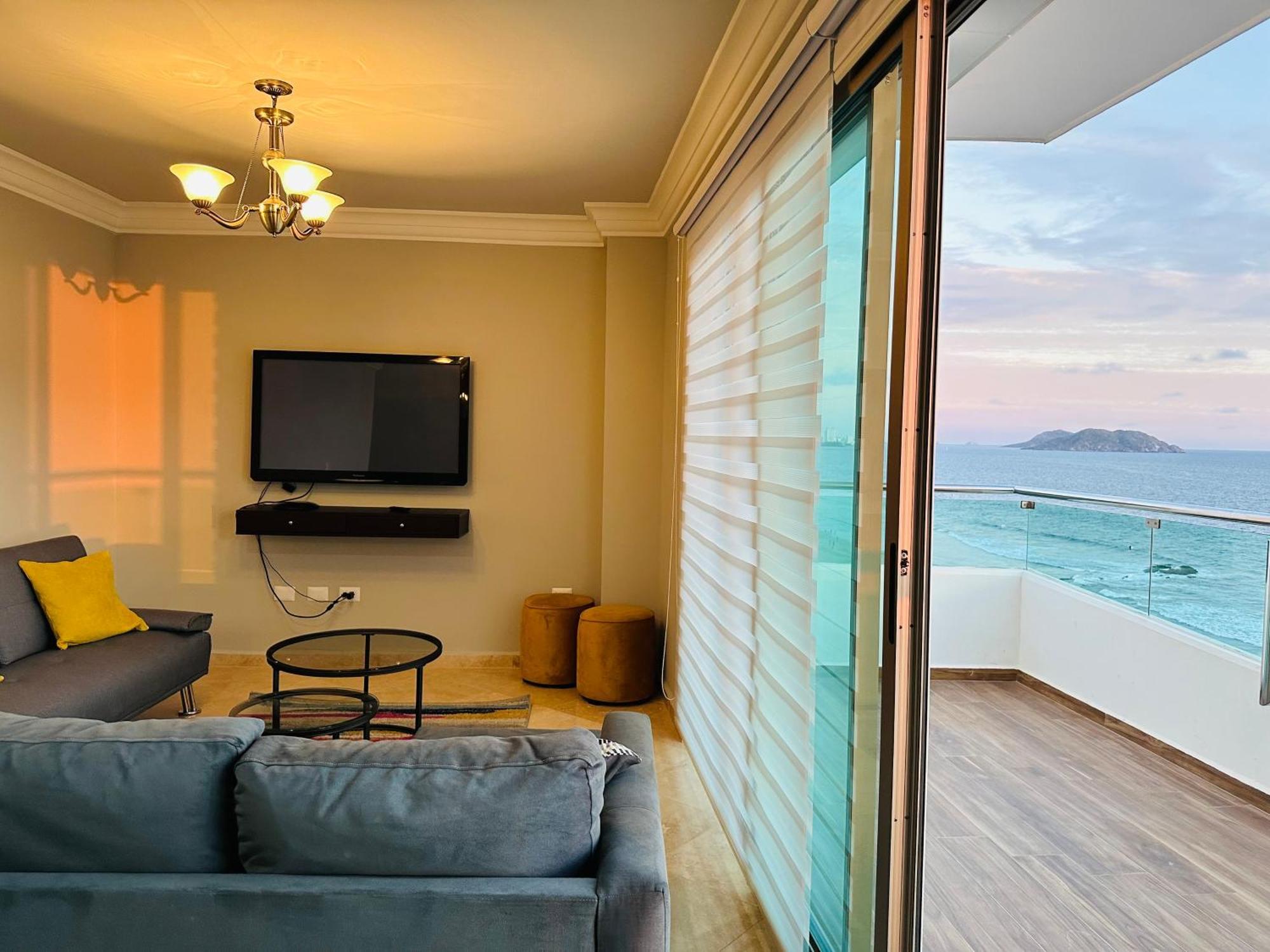 Brujas Tower Beach Resort Mazatlan Room photo