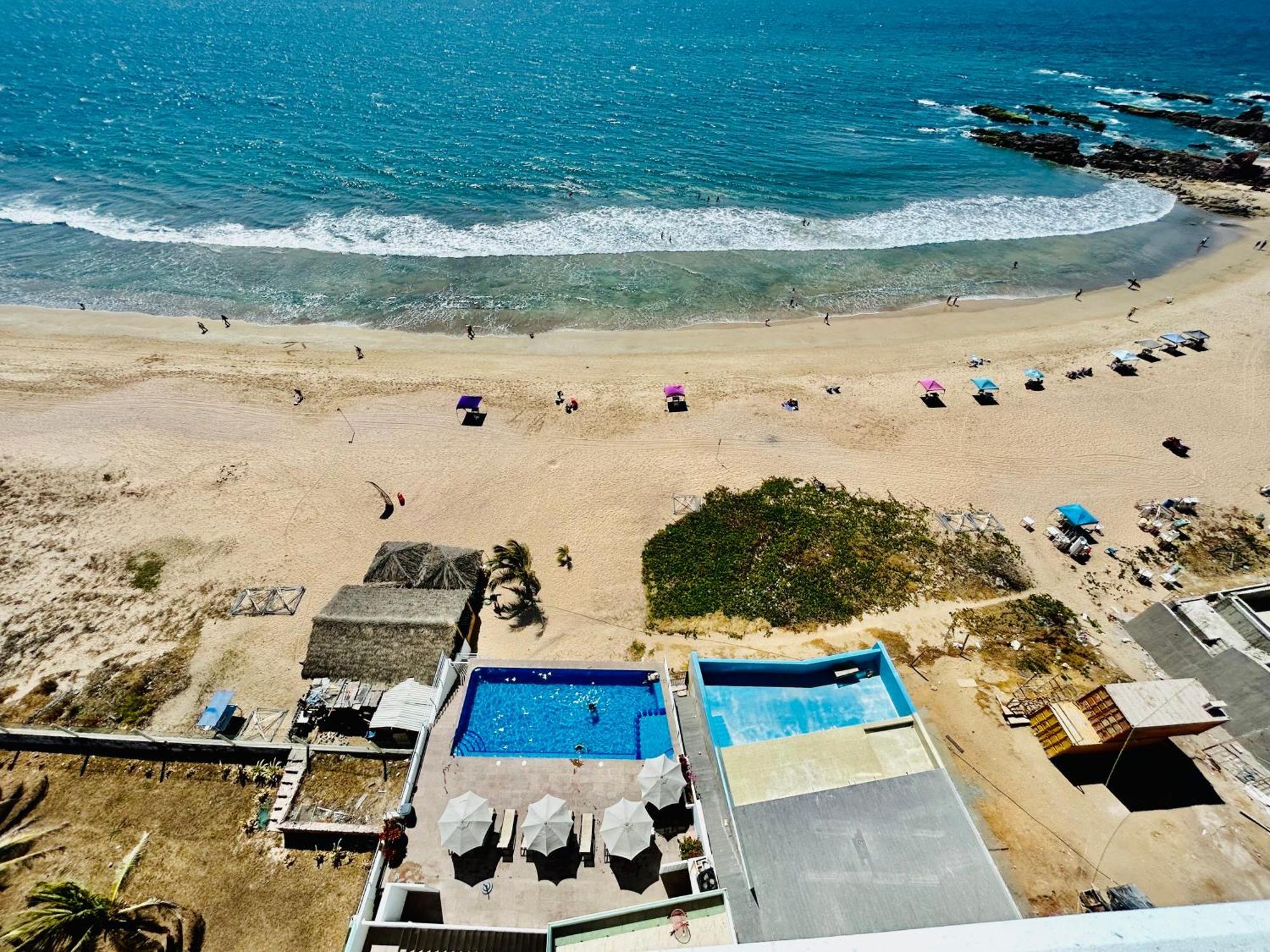 Brujas Tower Beach Resort Mazatlan Room photo