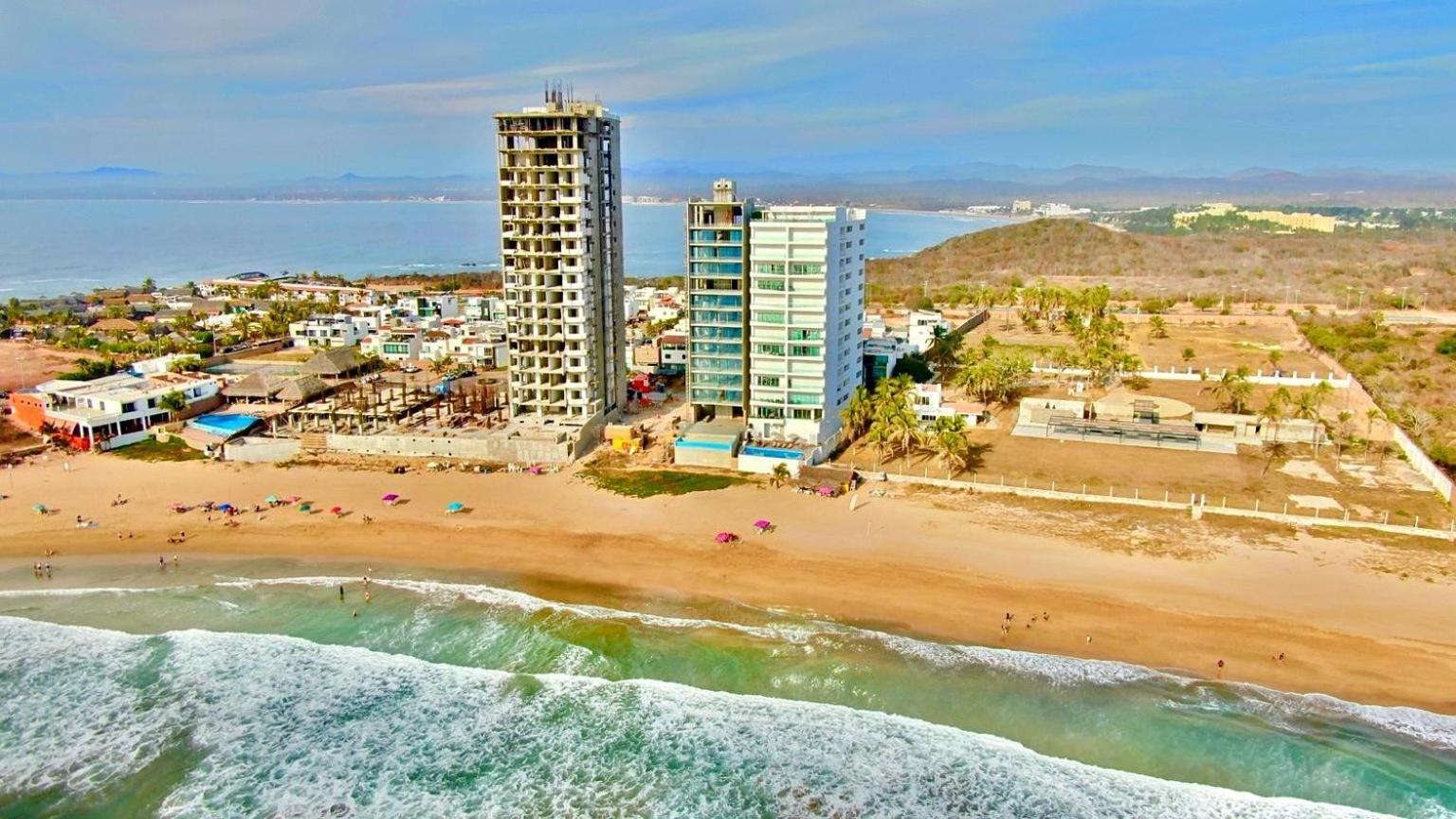 Brujas Tower Beach Resort Mazatlan Exterior photo